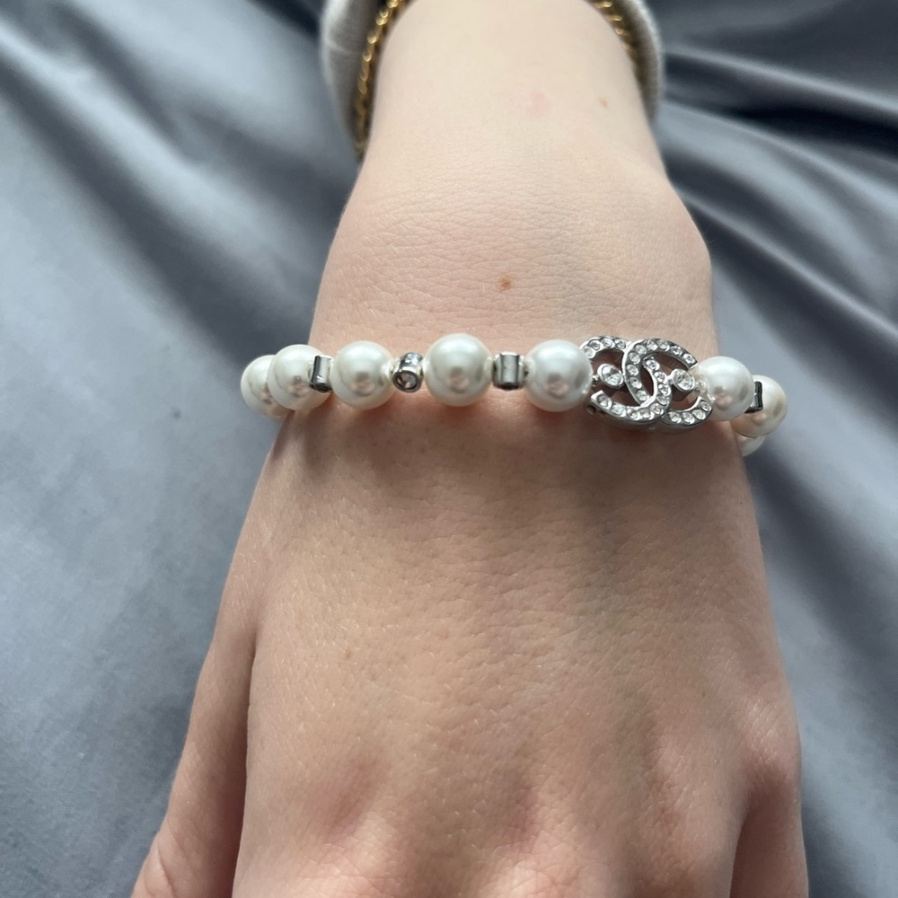 Chanel CC Crystal Pearl Bracelet Stainless Steel Faux Pearl Adjustable 6.5-9” - Picture 5 of 16